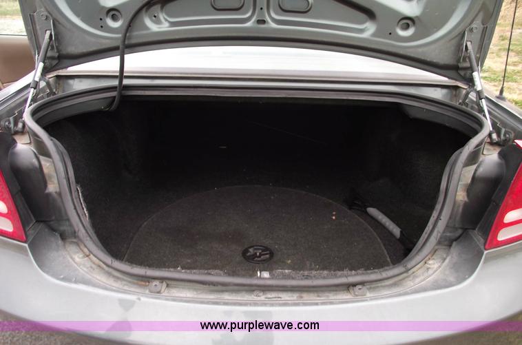 image for item 5538 2004 Dodge Intrepid SE