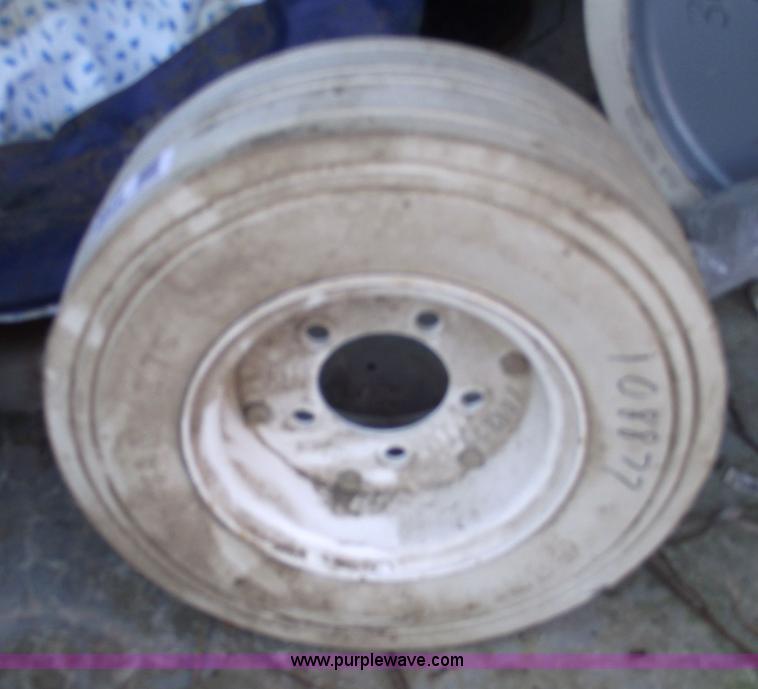image for item 5577 Skyjack tires and wheel