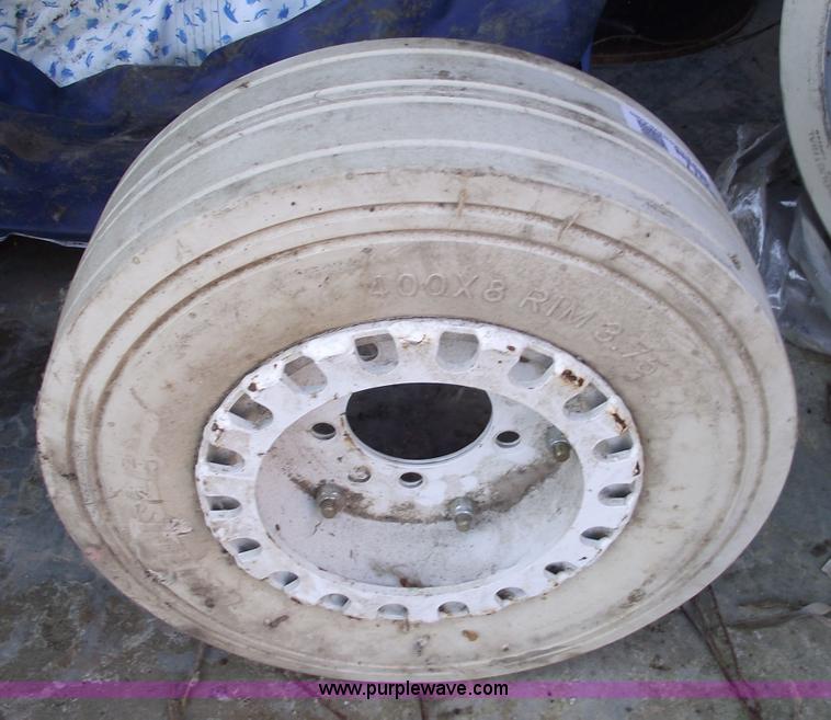image for item 5577 Skyjack tires and wheel