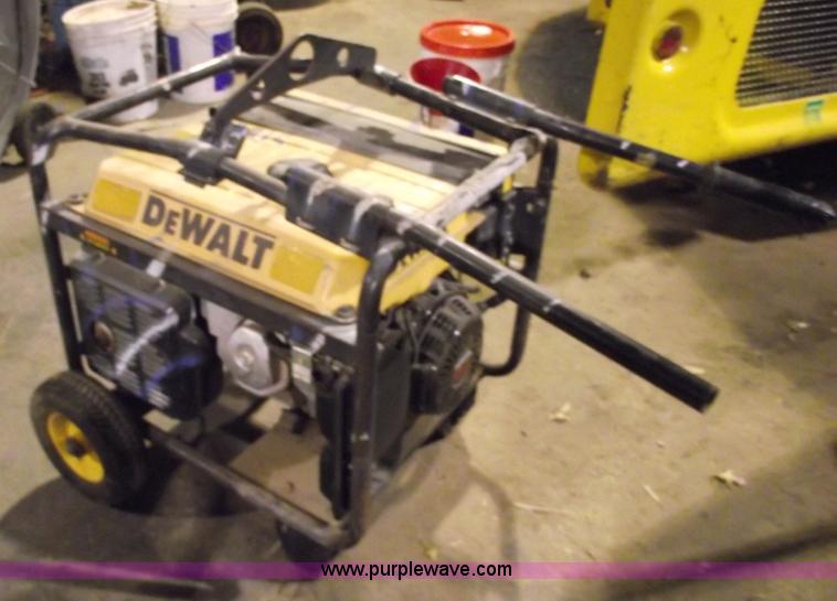 image for item 5579 DeWalt 6000 watt generator