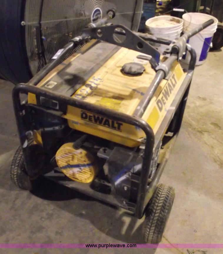 image for item 5579 DeWalt 6000 watt generator