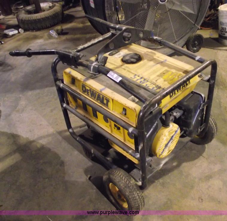 image for item 5579 DeWalt 6000 watt generator
