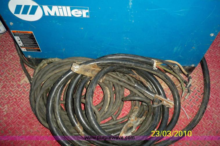 image for item 6574 Miller SRH-444 CC-DC welding power source