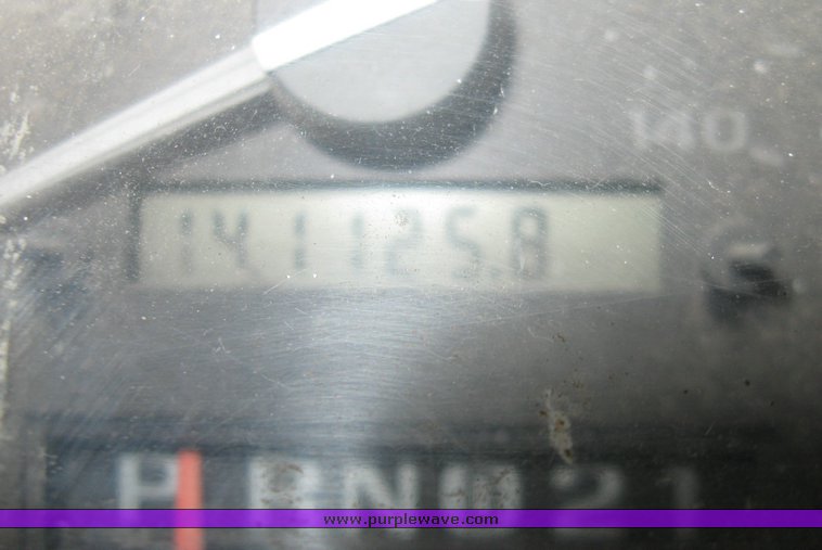 image for item 7116 1993 Ford F150 XLT pickup