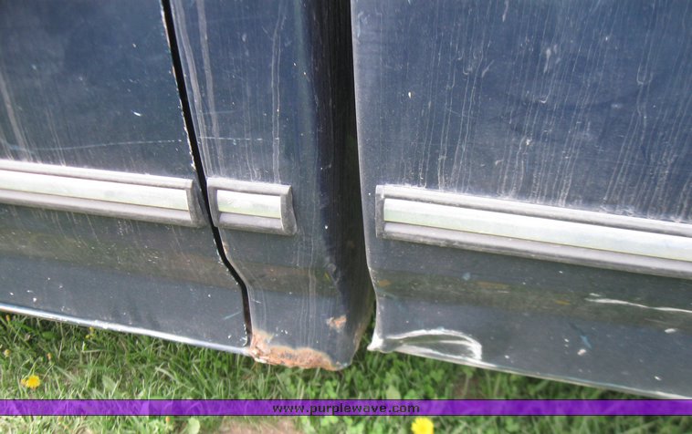 image for item 7116 1993 Ford F150 XLT pickup