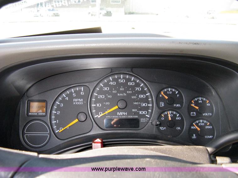 image for item 8065 1999 GMC Sierra K1500 SLT extended cab pickup truck