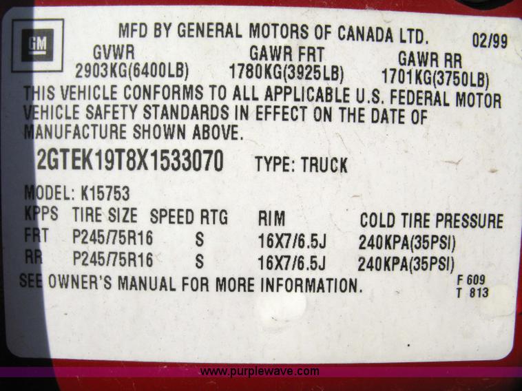 image for item 8065 1999 GMC Sierra K1500 SLT extended cab pickup truck