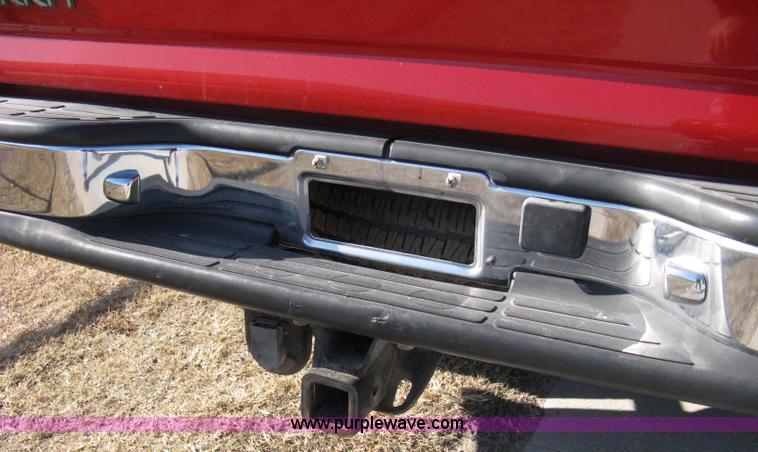 image for item 8065 1999 GMC Sierra K1500 SLT extended cab pickup truck