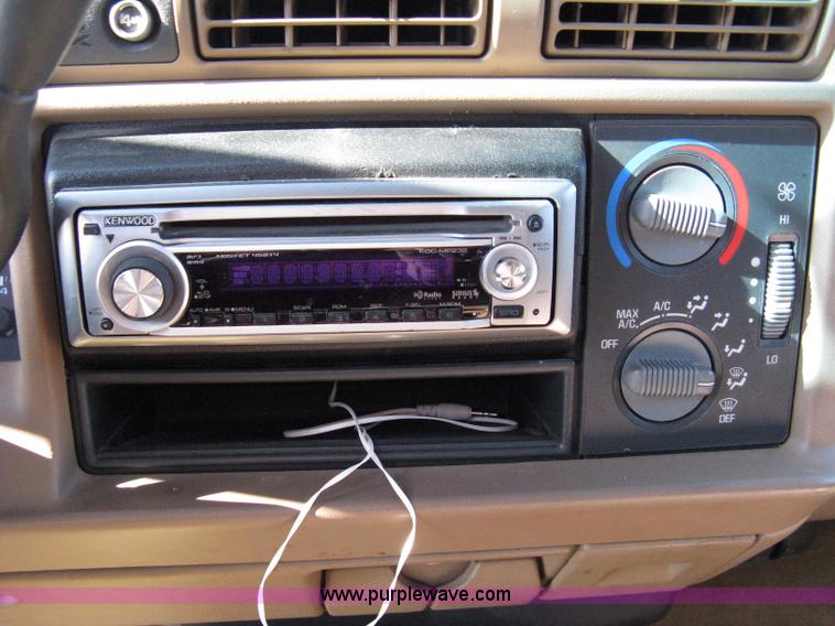 image for item 8066 1996 Chevrolet Blazer