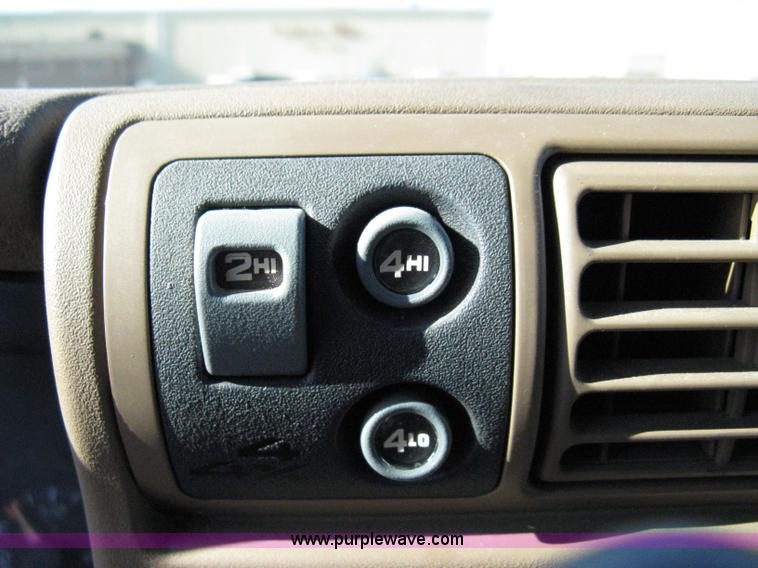 image for item 8066 1996 Chevrolet Blazer