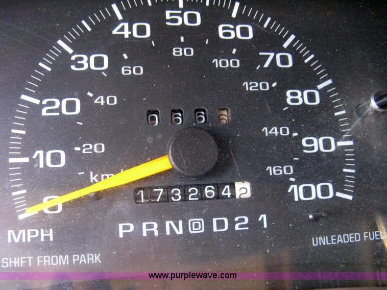 image for item 8066 1996 Chevrolet Blazer