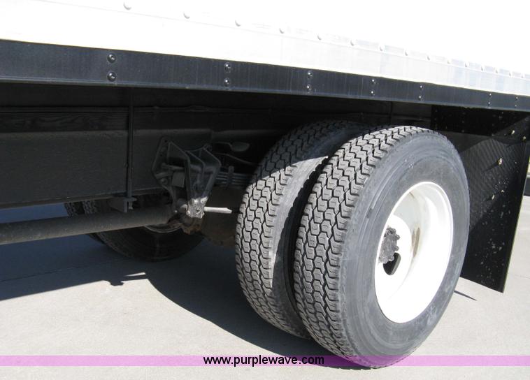 image for item 8067 1996 International 4700 box truck