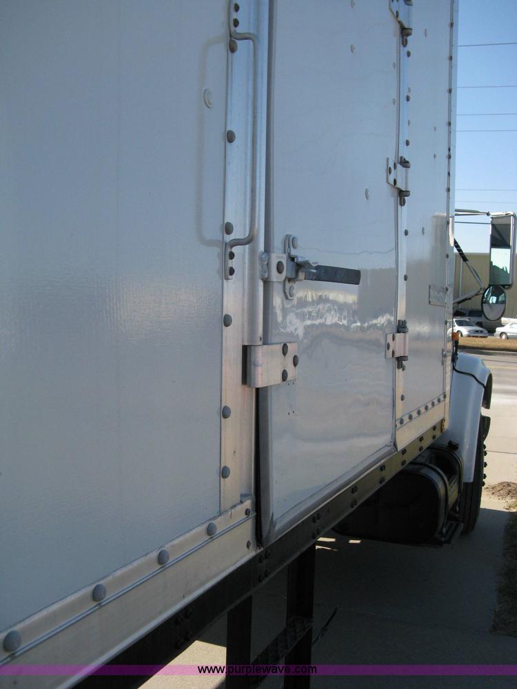 image for item 8067 1996 International 4700 box truck