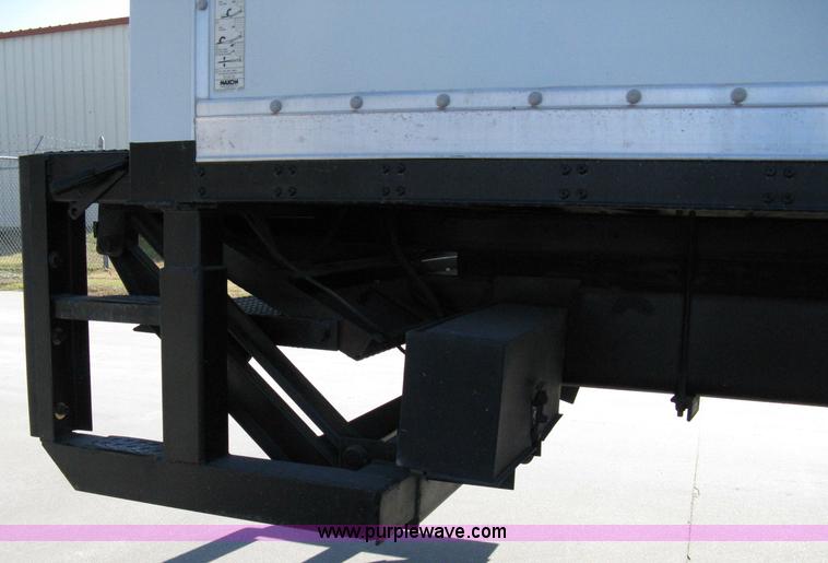 image for item 8067 1996 International 4700 box truck