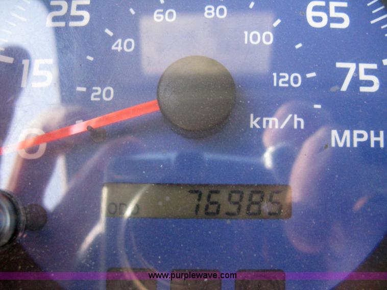 image for item 8068 2007 Hino 185 box truck