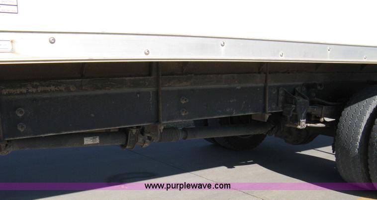 image for item 8068 2007 Hino 185 box truck