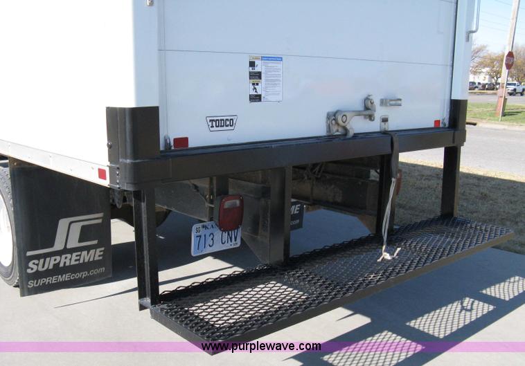 image for item 8068 2007 Hino 185 box truck