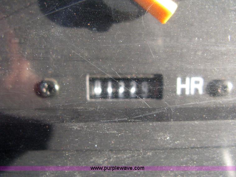 image for item 8069 2003 Kioti DK65 MFWD tractor with loader