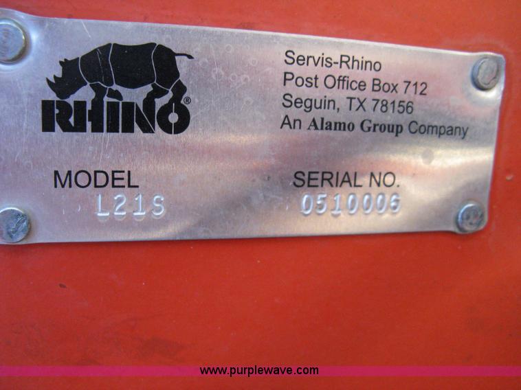 image for item 8069 2003 Kioti DK65 MFWD tractor with loader