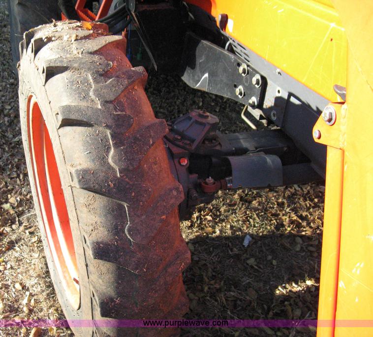 image for item 8069 2003 Kioti DK65 MFWD tractor with loader