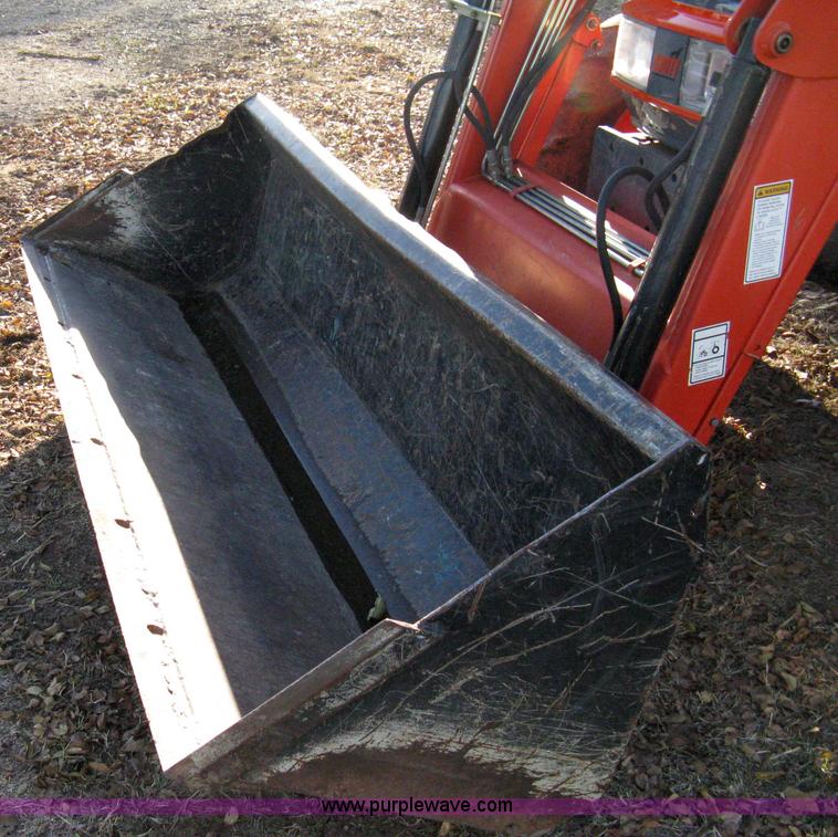 image for item 8069 2003 Kioti DK65 MFWD tractor with loader