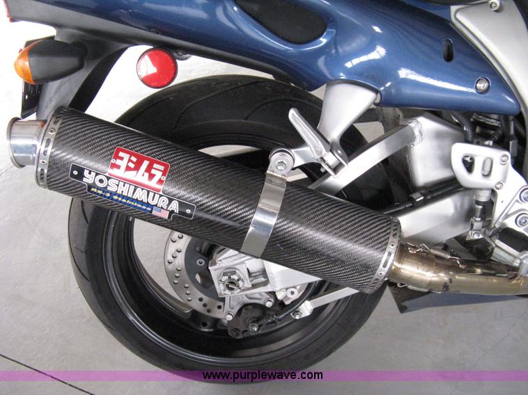 image for item 8073 2001 Suzuki Hayabusa motorcycle
