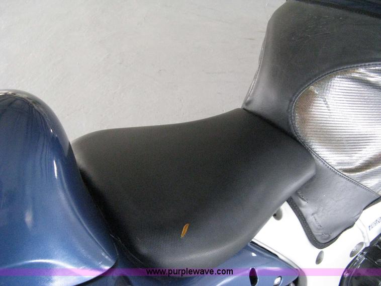 image for item 8073 2001 Suzuki Hayabusa motorcycle