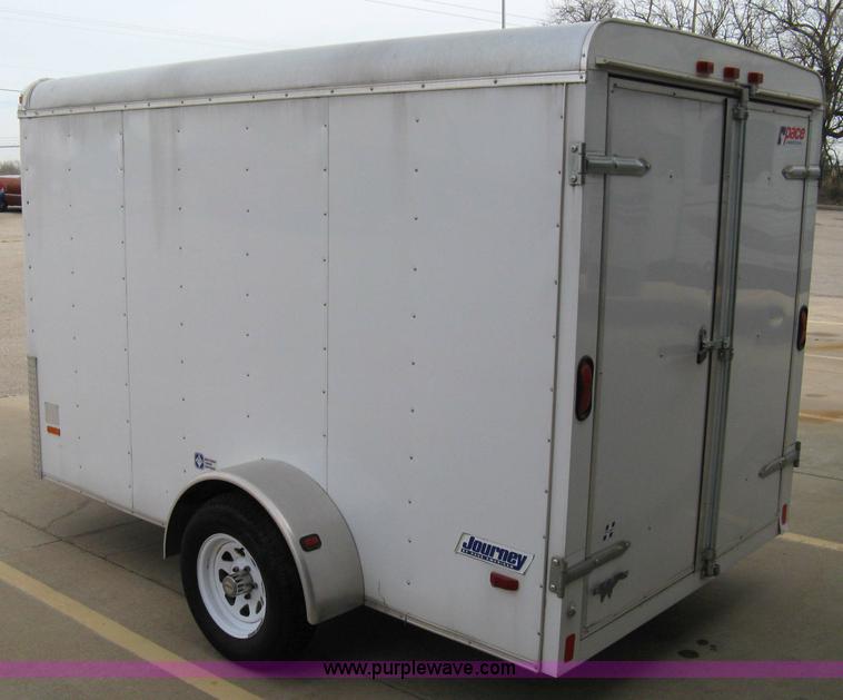 image for item 8074 2004 Pace American JT6105A cargo trailer