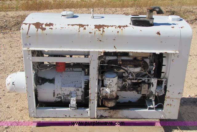 image for item 8285 Lincoln SA200 welder