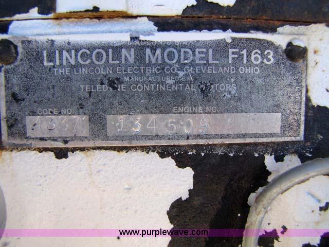 image for item 8285 Lincoln SA200 welder