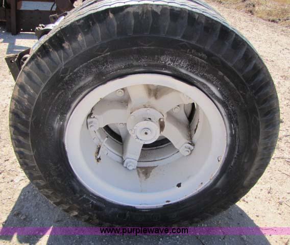 image for item 8288 Air ride truck mounted drop axle