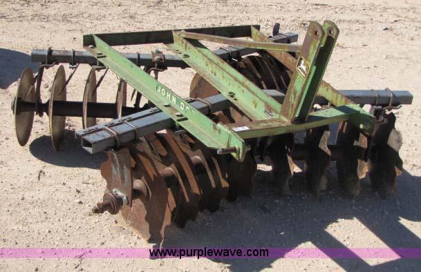image for item 8289 John Deere 5' tandem disk