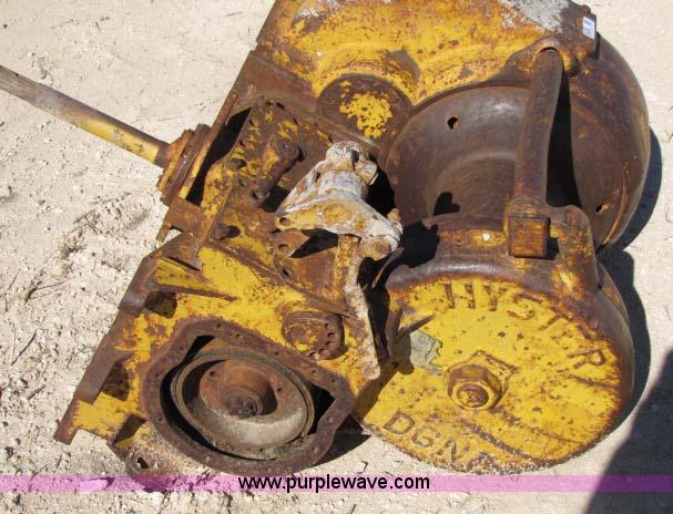 image for item 8290 Hyster D6N winch