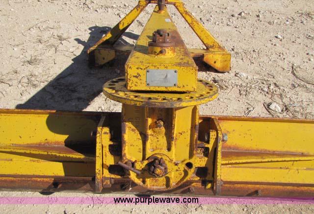 image for item 8291 Servis/Rhino three point blade