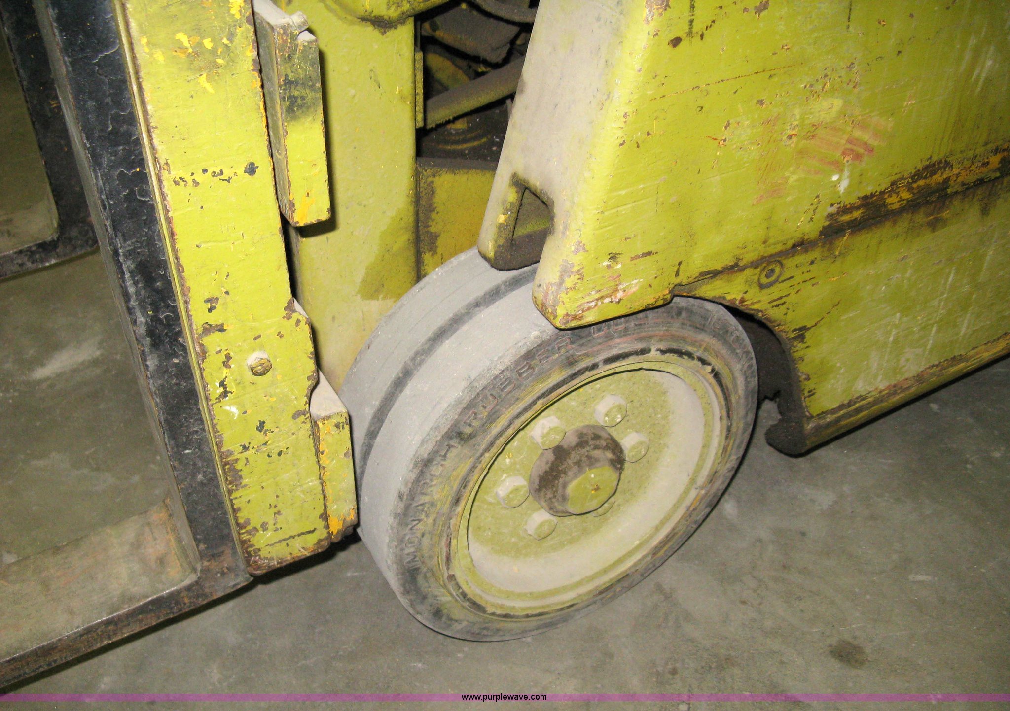 1969 Clark EC20C electric forklift in Wichita, KS Item 8064 sold