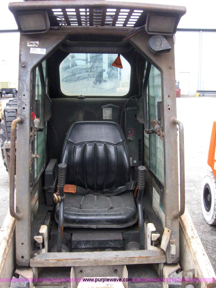 image for item 3061 2005 Bobcat 463F skid steer