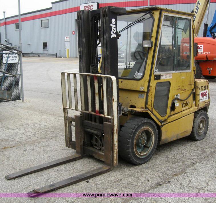 image for item 3062 2003 Yale GDP060TGEUAE087 forklift