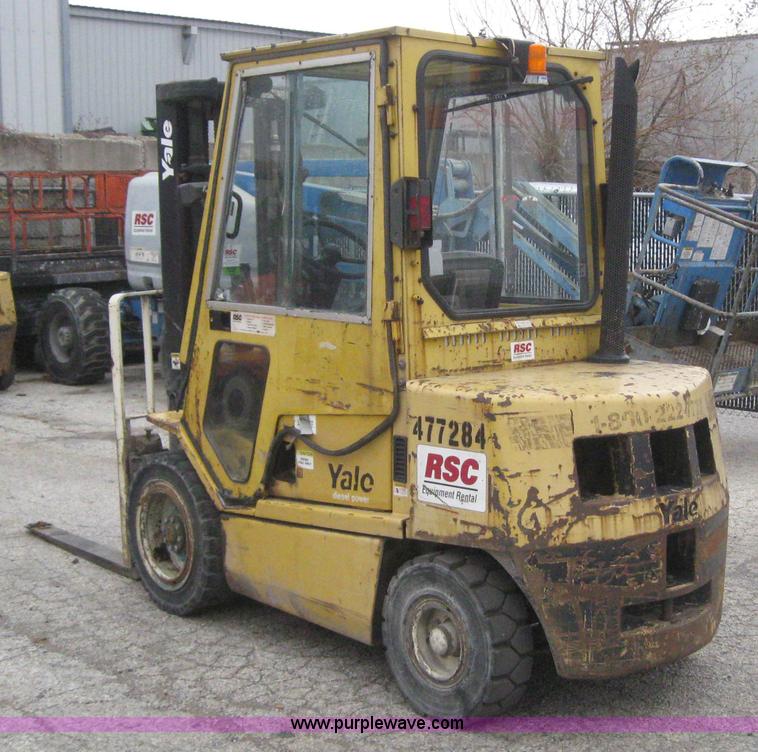 image for item 3062 2003 Yale GDP060TGEUAE087 forklift
