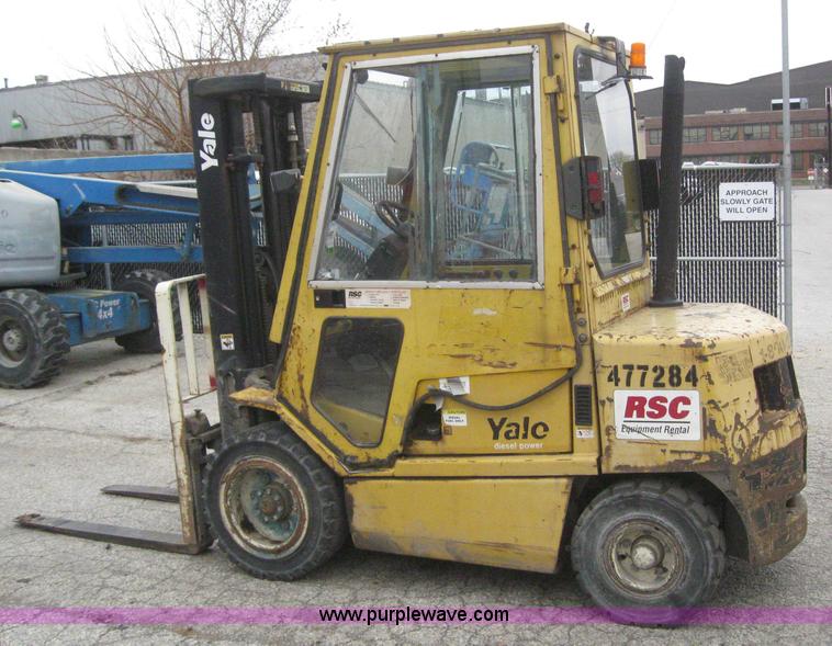 image for item 3062 2003 Yale GDP060TGEUAE087 forklift