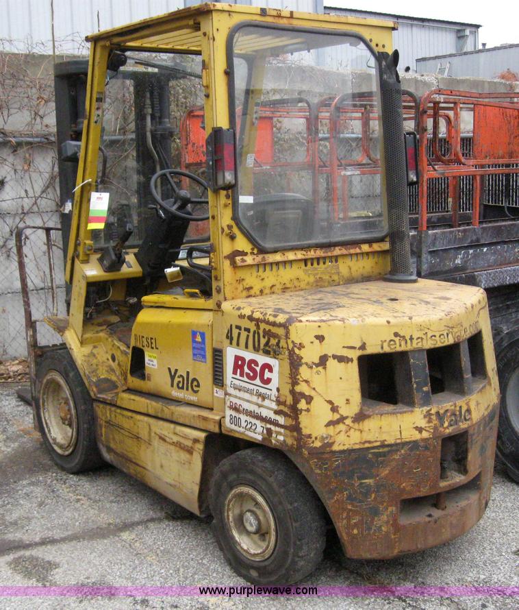 image for item 3063 2003 Yale GDP060TGEUAE087 forklift