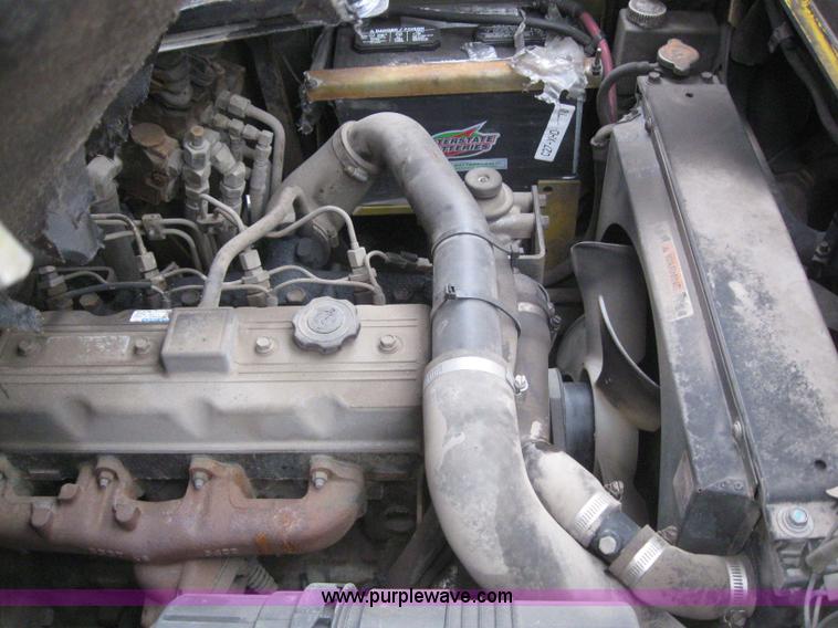 image for item 3063 2003 Yale GDP060TGEUAE087 forklift