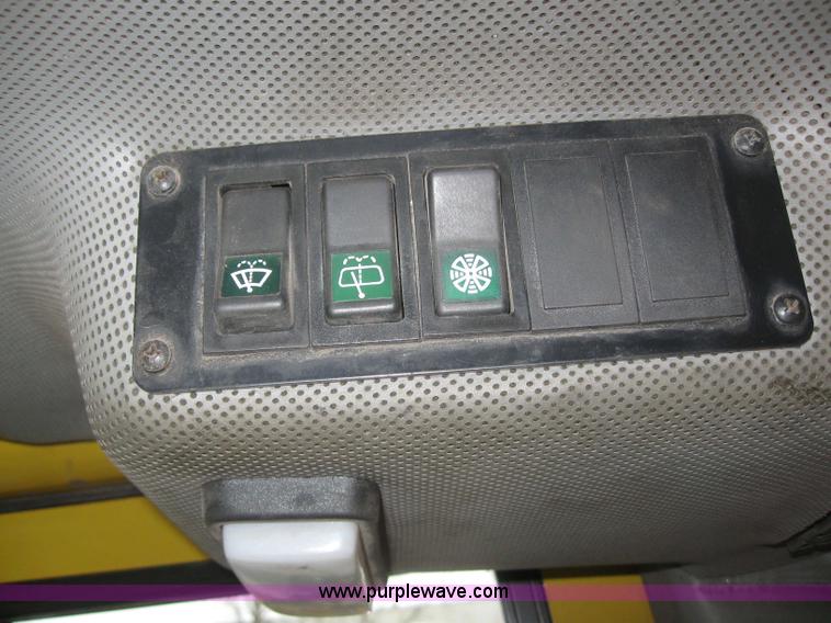 image for item 3064 2004 Yale GDP080LJNPBE089 forklift