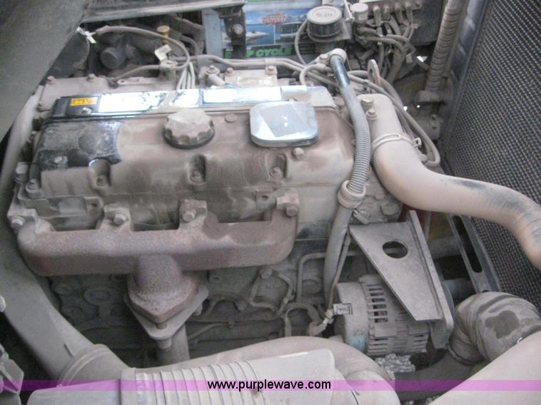 image for item 3064 2004 Yale GDP080LJNPBE089 forklift