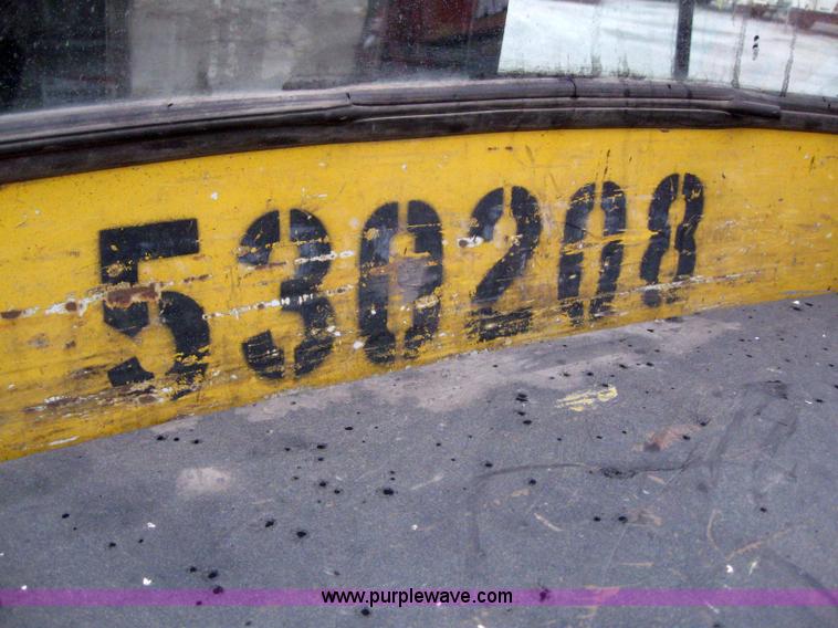 image for item 3064 2004 Yale GDP080LJNPBE089 forklift