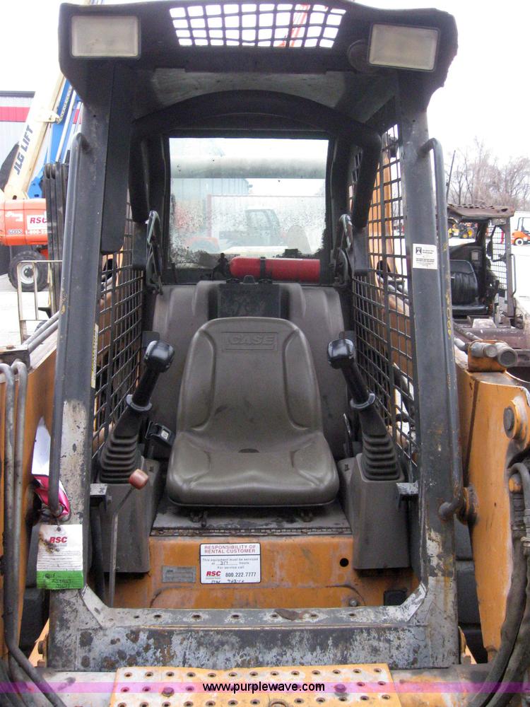 image for item 3065 2005 Case 435 skid steer