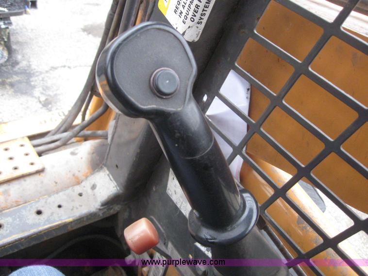 image for item 3065 2005 Case 435 skid steer