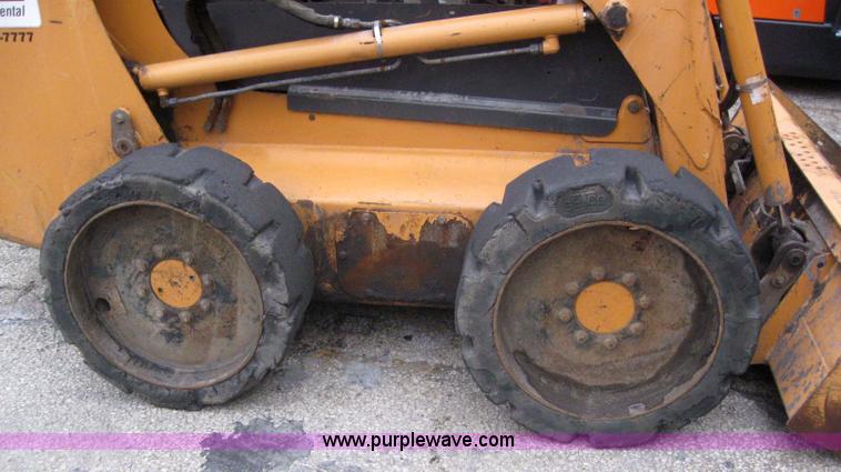 image for item 3065 2005 Case 435 skid steer
