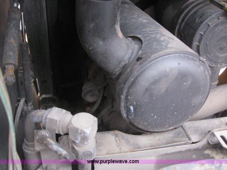 image for item 3065 2005 Case 435 skid steer