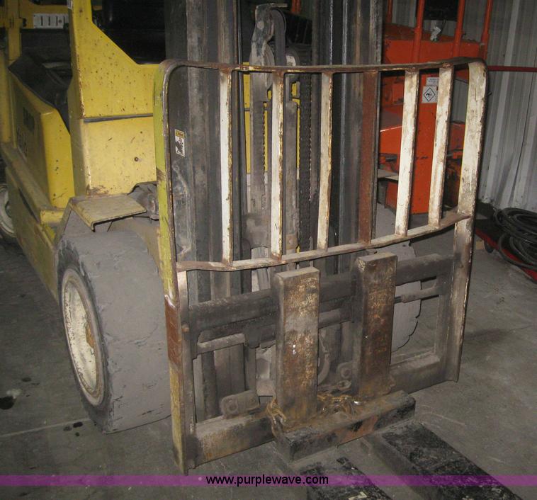 image for item 3067 2003 Yale GDP060TGEUAE087 forklift