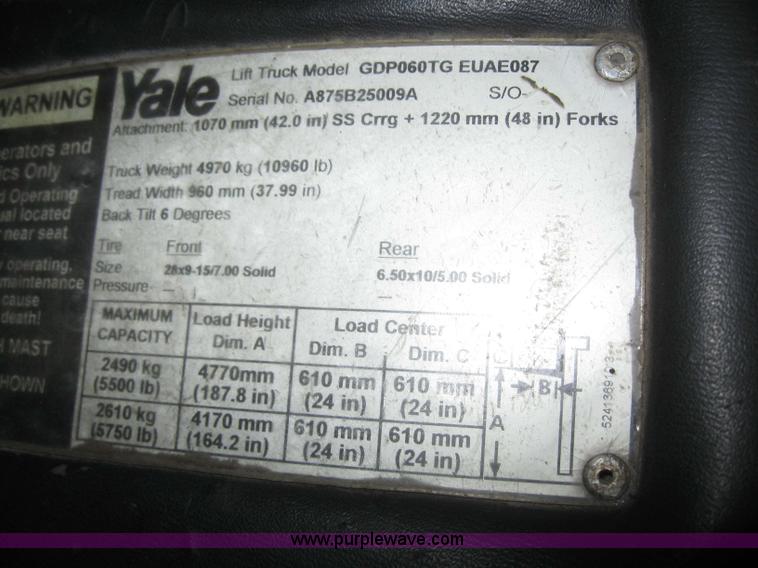 image for item 3067 2003 Yale GDP060TGEUAE087 forklift